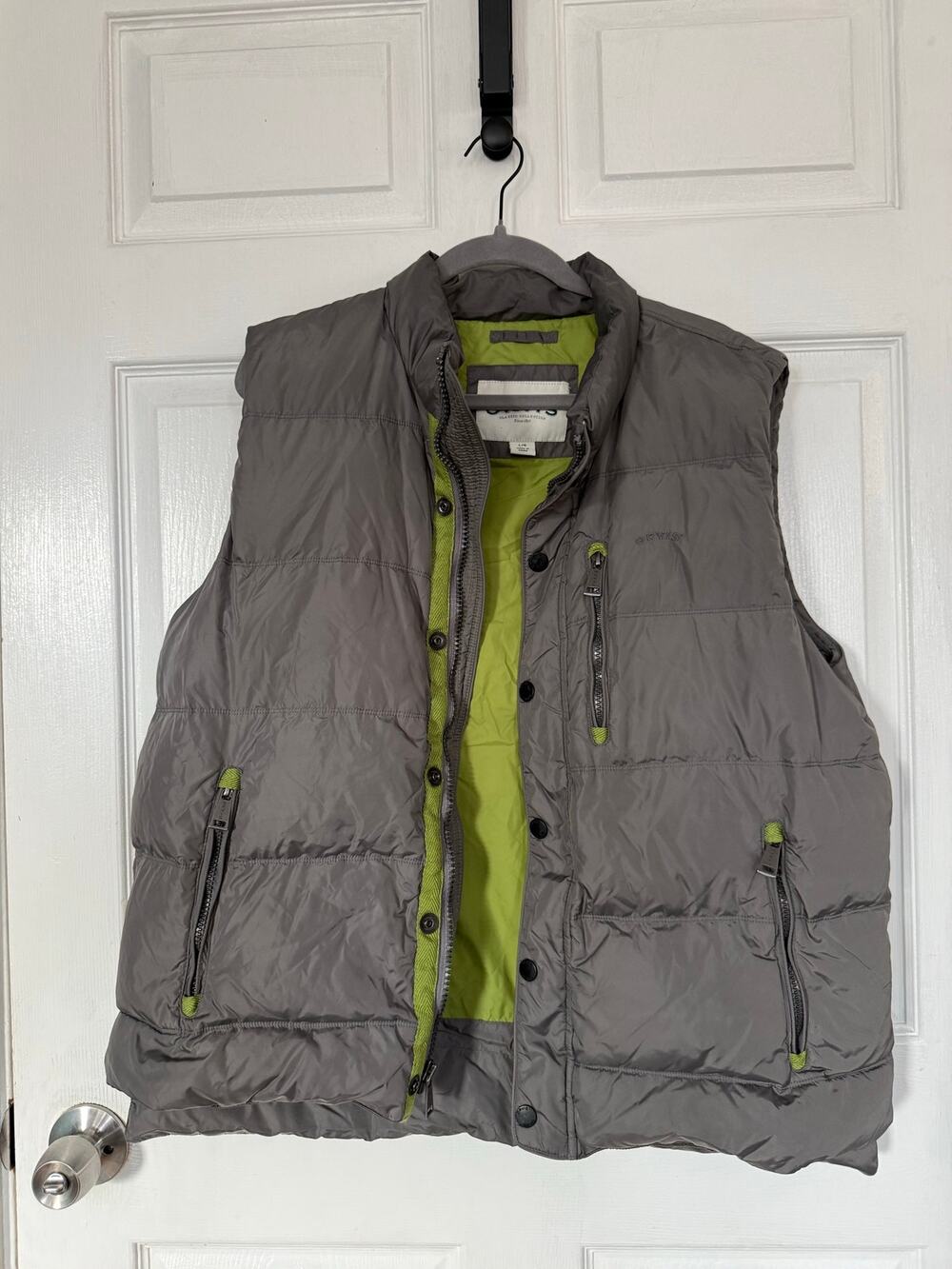 Orvis Classic Collection Men's Duck Down Puffer Vest Gray/Lime Green Size Large